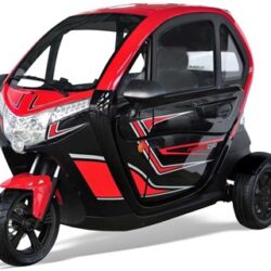 MotoCR City II 2 - kabinescooter i sort rød og fås i både 30 og 45 km/t.