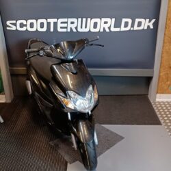 brugt scooter - Yamaha Jog R Carbon Lock i sort