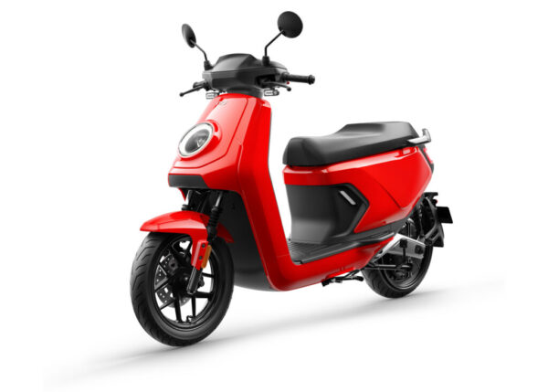 NUI elektrisk rød scooter MQi GT 