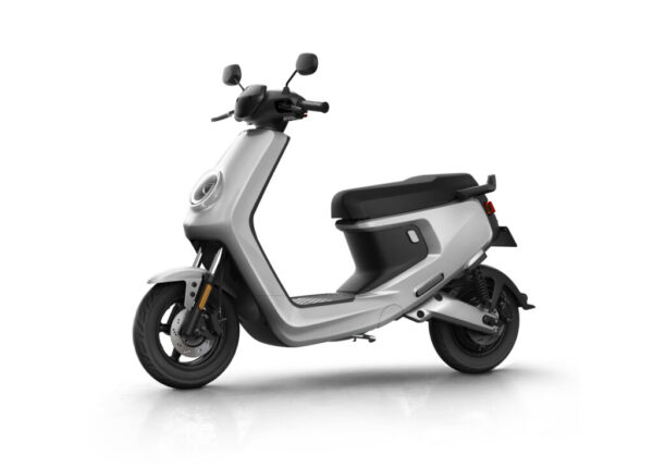 Niu MQi+ sport elektrisk scooter sølv