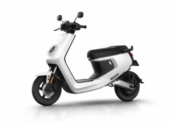 Niu MQi+ sport elektrisk scooter hvid