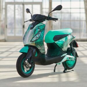 Piaggio 1 Limited Edition Feng Chen Wang